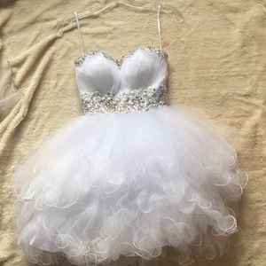 MAY QUEEN SIZE 4 PROM DRESS
